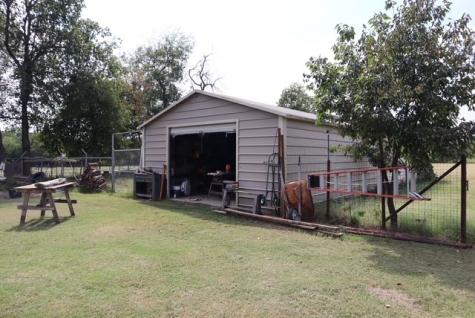 2306 County Road 4145 Bonham TX 75418