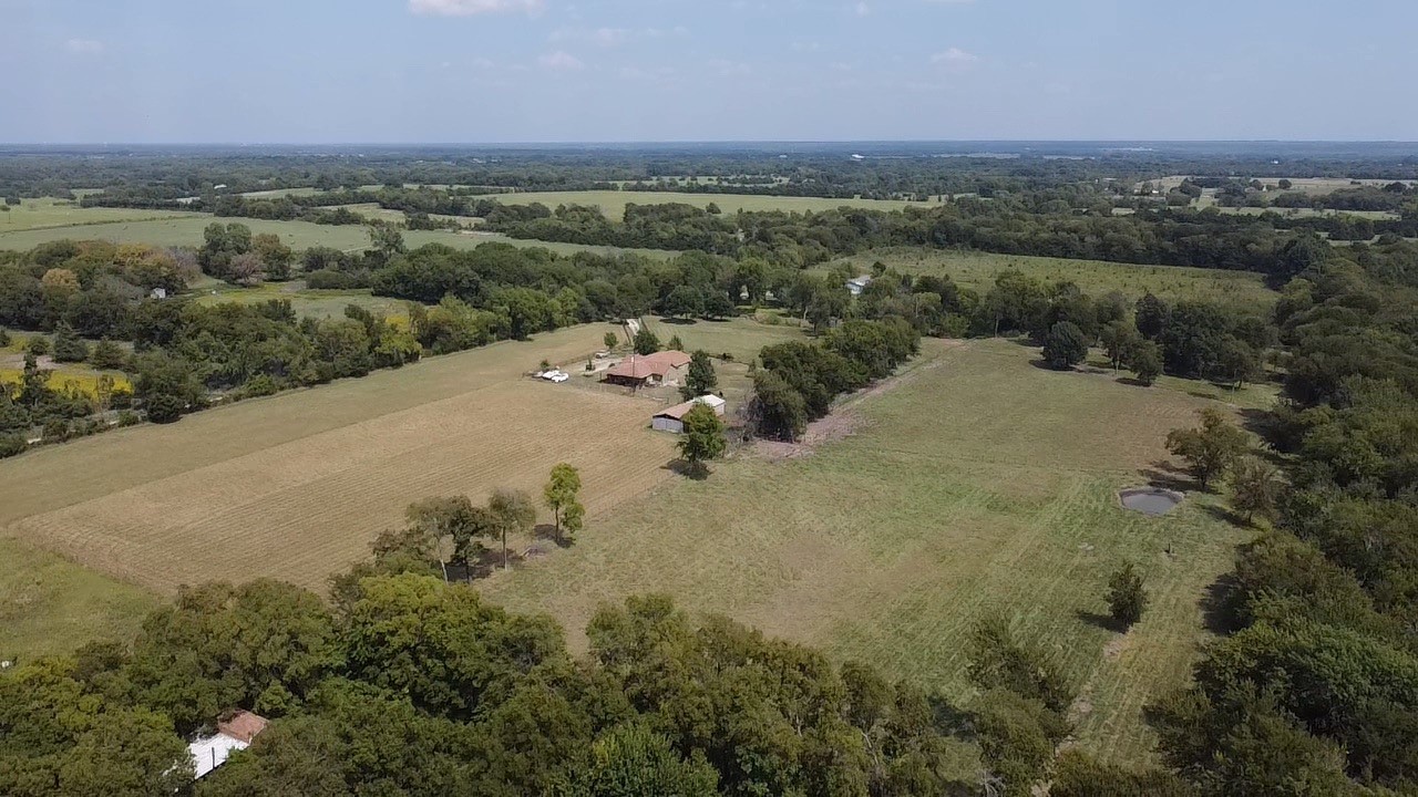 2306 County Road 4145 Bonham TX 75418