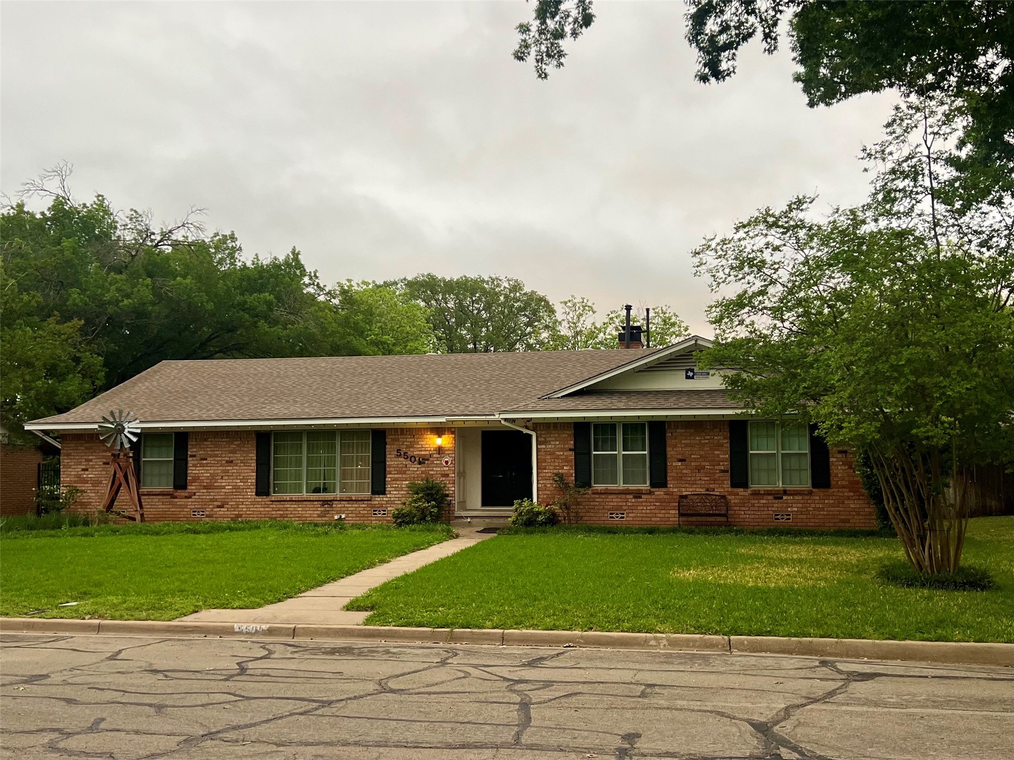5501 Lake Charles Drive Waco TX 76710