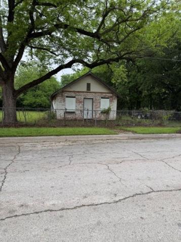 1507 & 1511 E Garnett Street Gainesville TX 76240