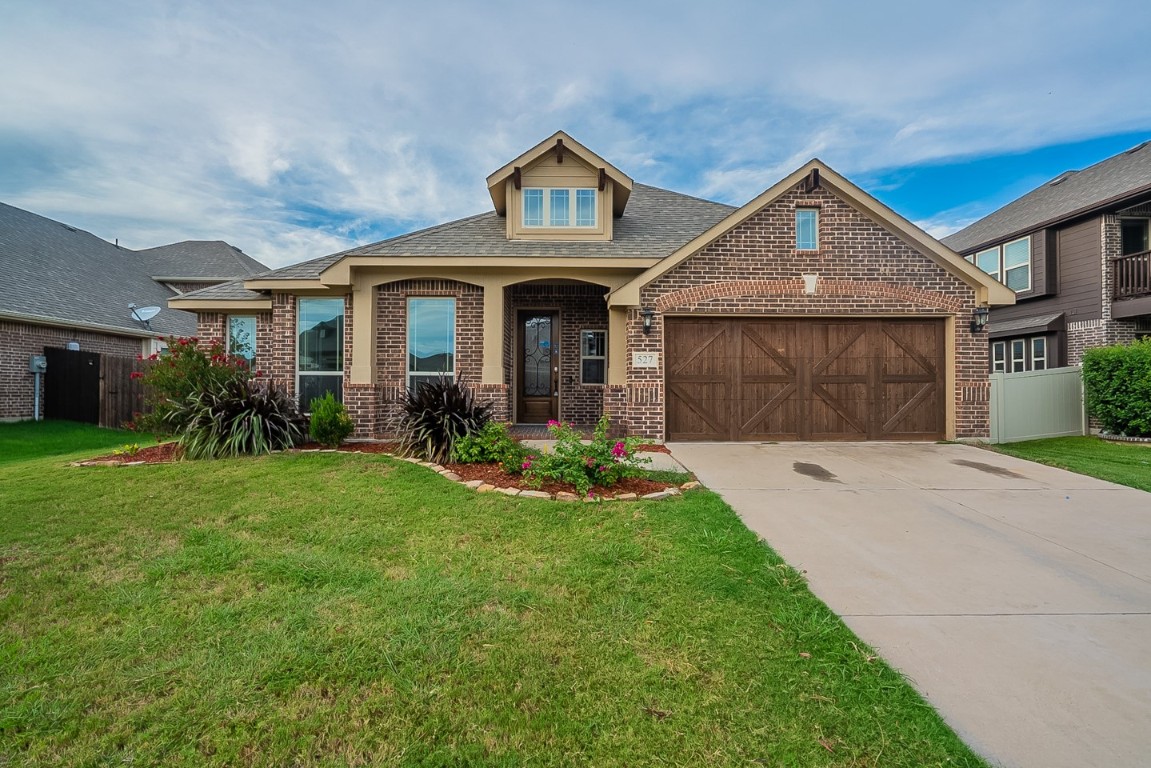 527 Hay Meadow Drive Waxahachie TX 75165