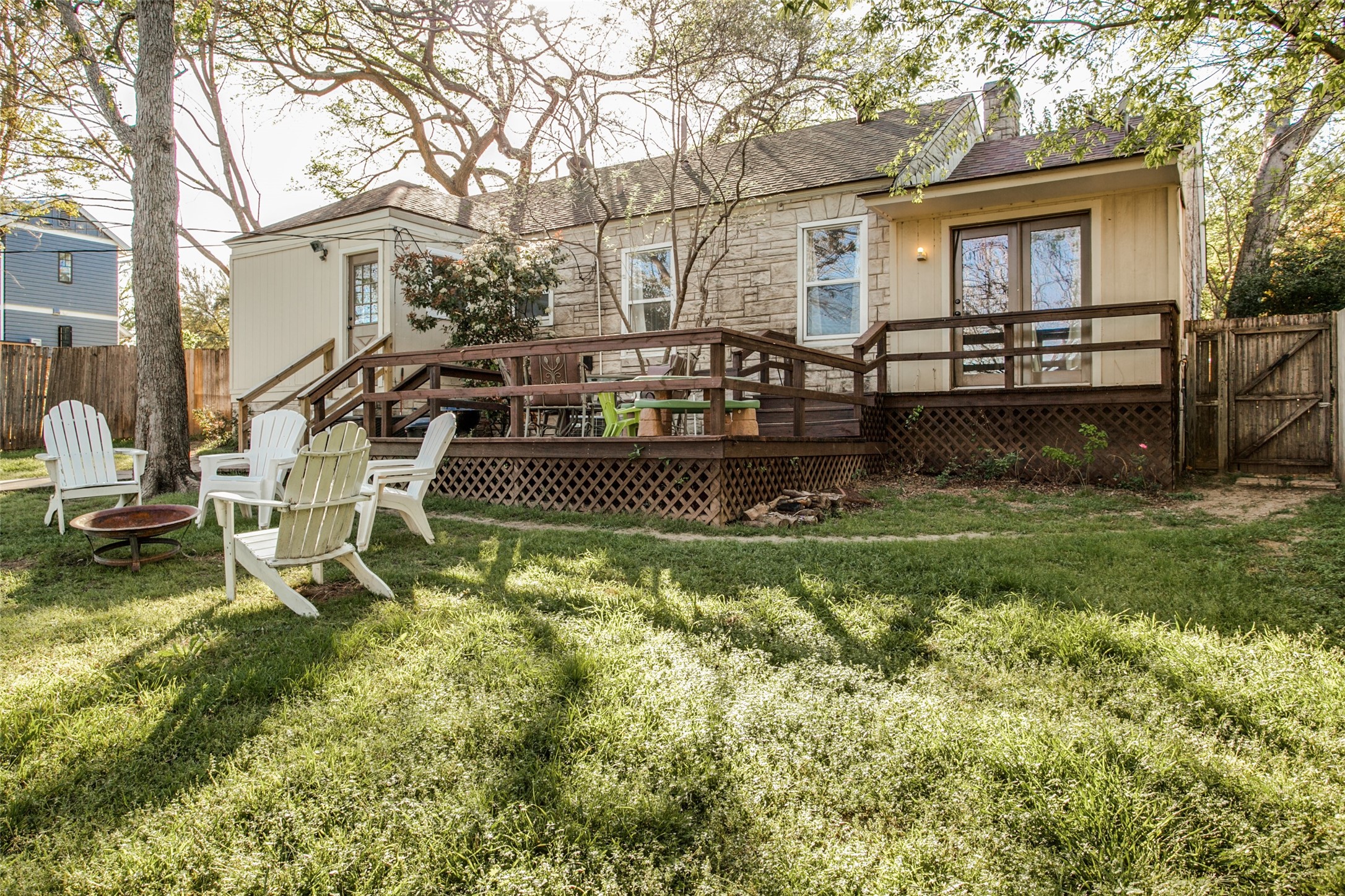 9412 Peninsula Drive Dallas TX 75218