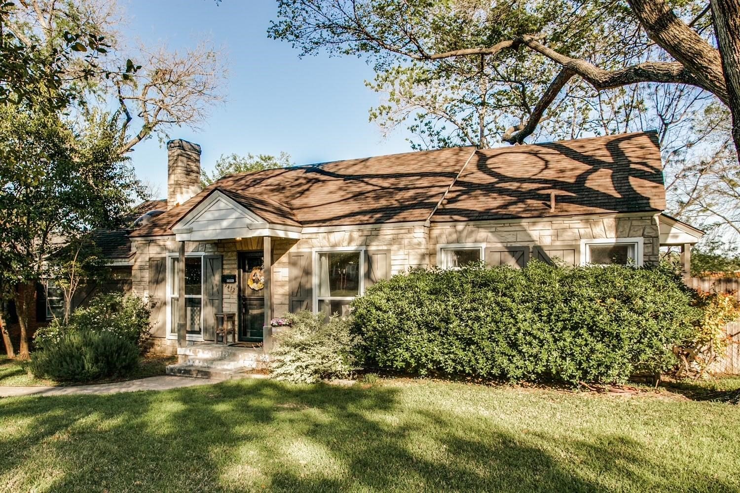 9412 Peninsula Drive Dallas TX 75218