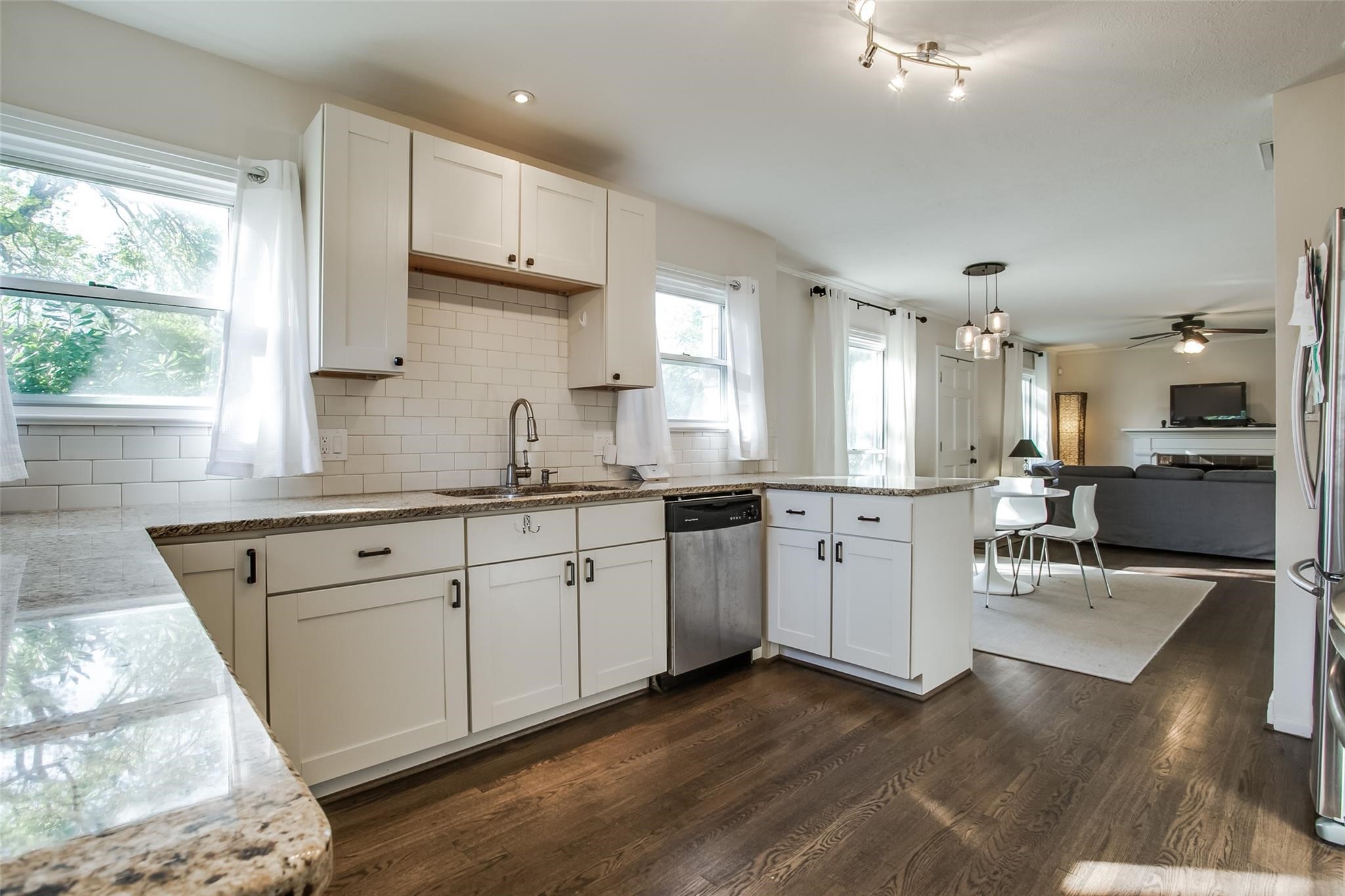 9412 Peninsula Drive Dallas TX 75218