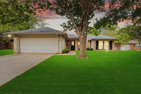 1115 Red Bird Lane Granbury TX 76048