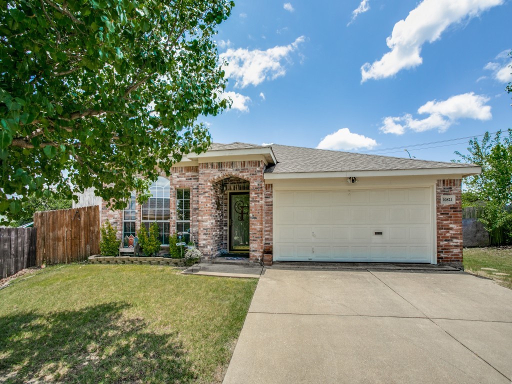 10821 Deauville Circle S Fort Worth TX 76108