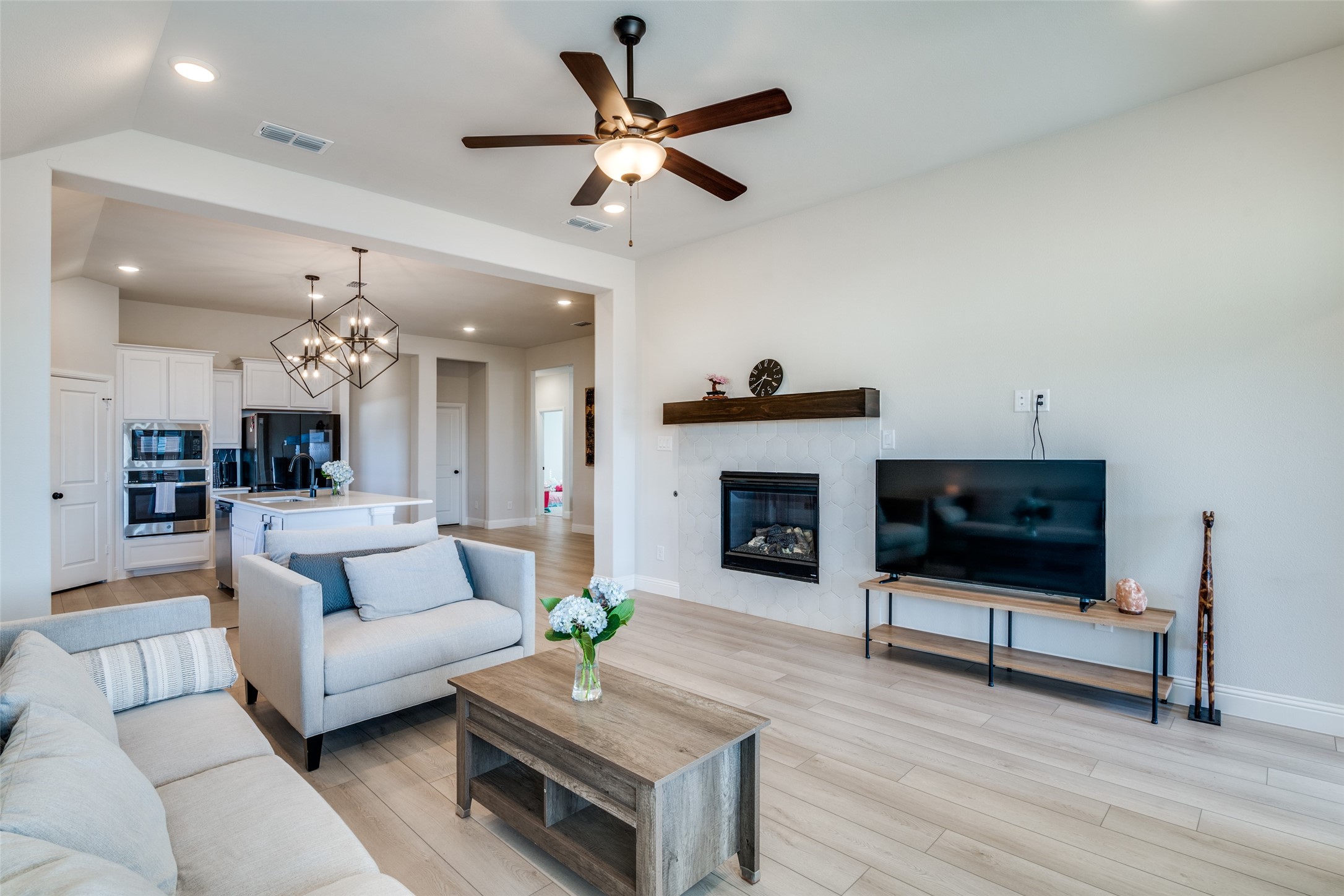 3829 Walnut Creek Crandall TX 75114