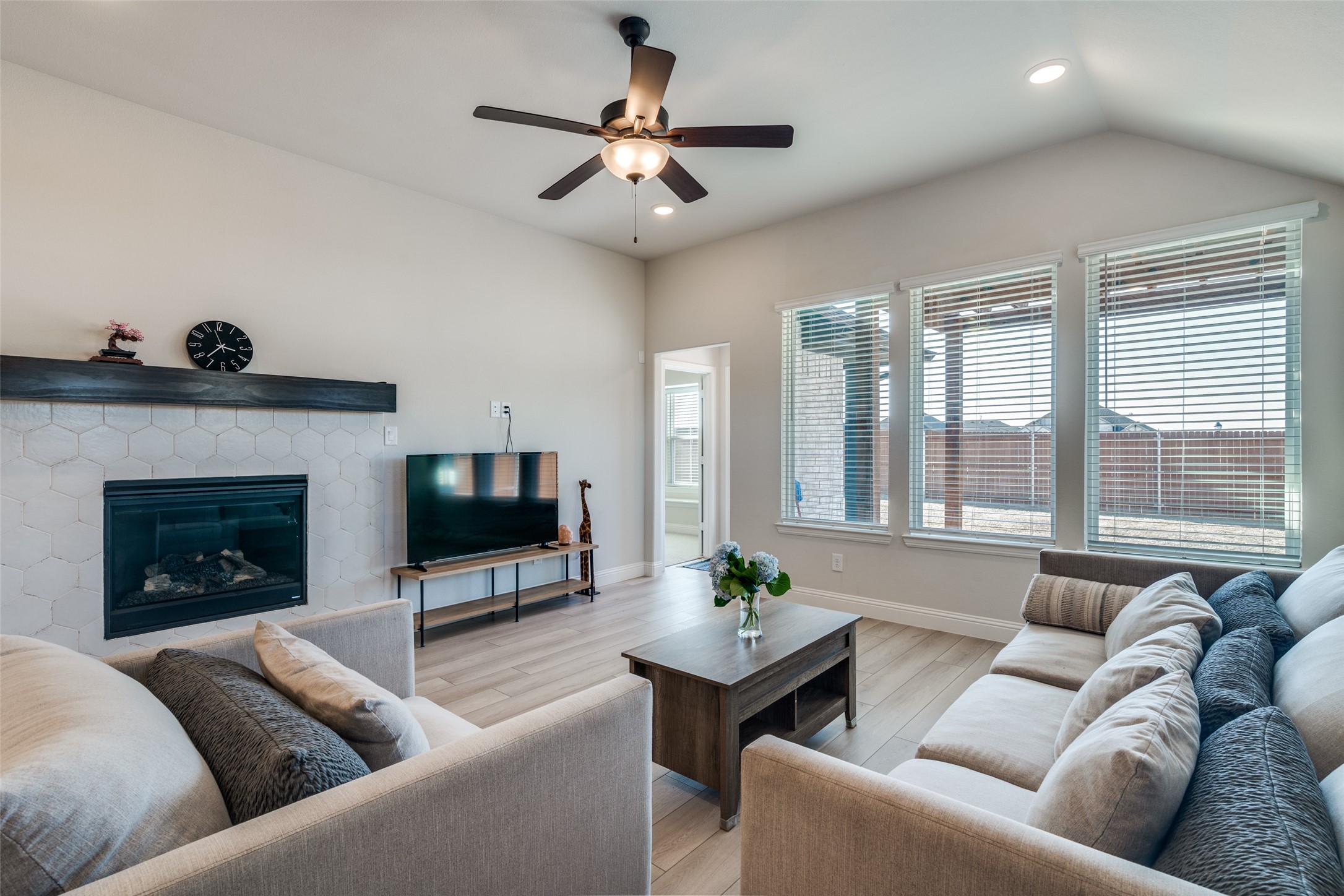 3829 Walnut Creek Crandall TX 75114