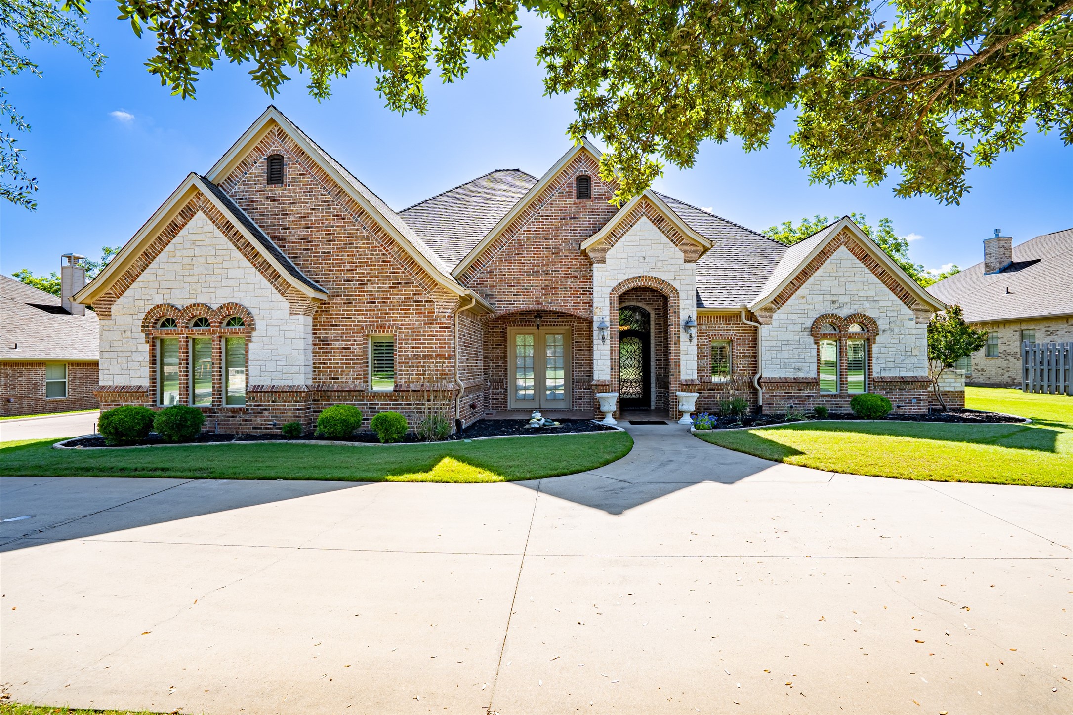 6417 Colonial Drive Granbury TX 76049