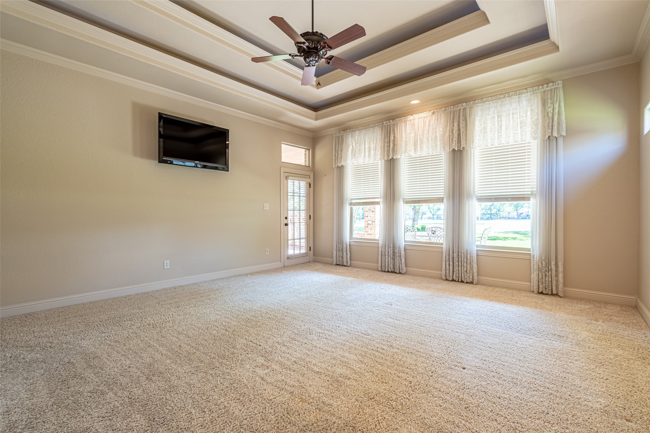 6417 Colonial Drive Granbury TX 76049