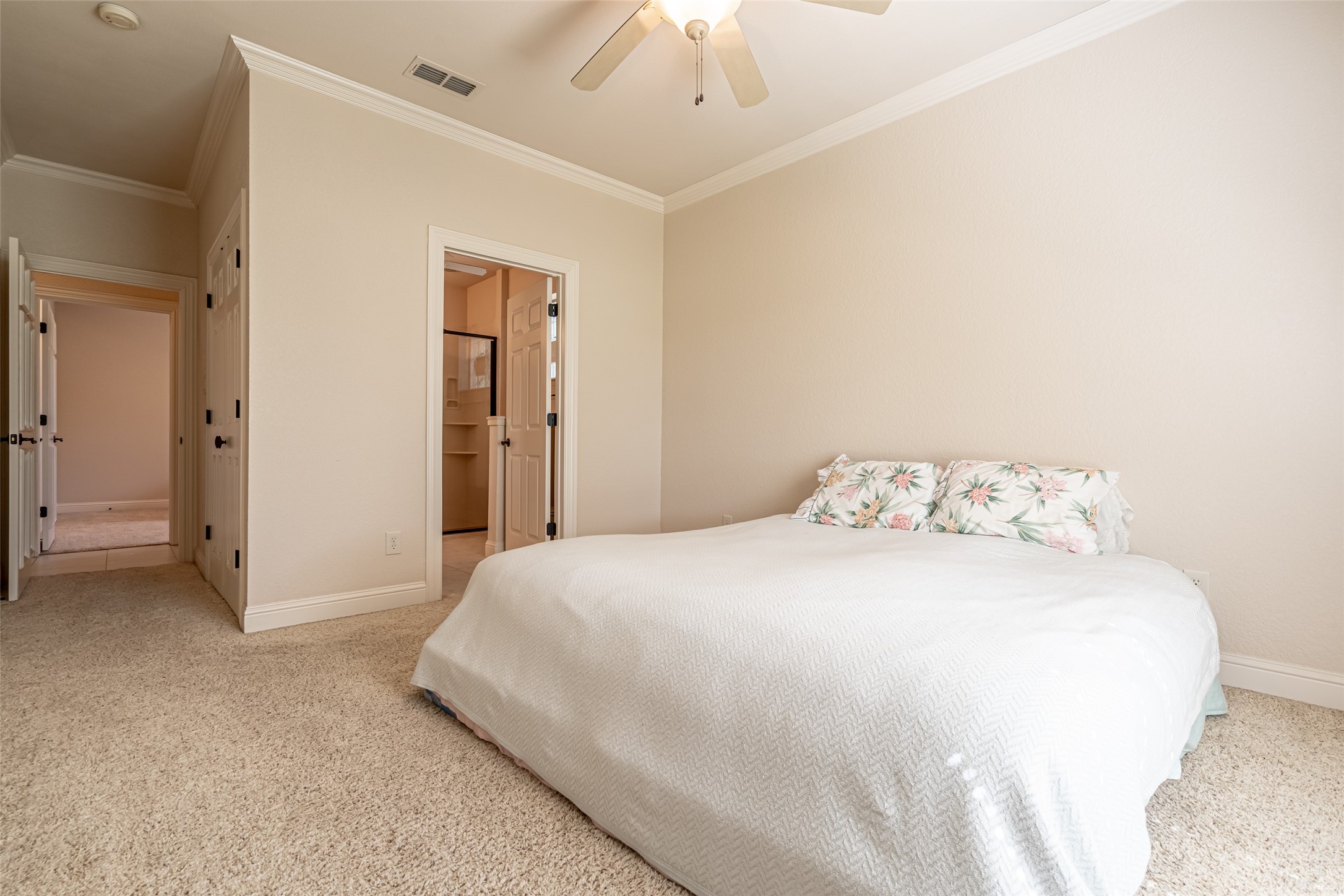 6417 Colonial Drive Granbury TX 76049