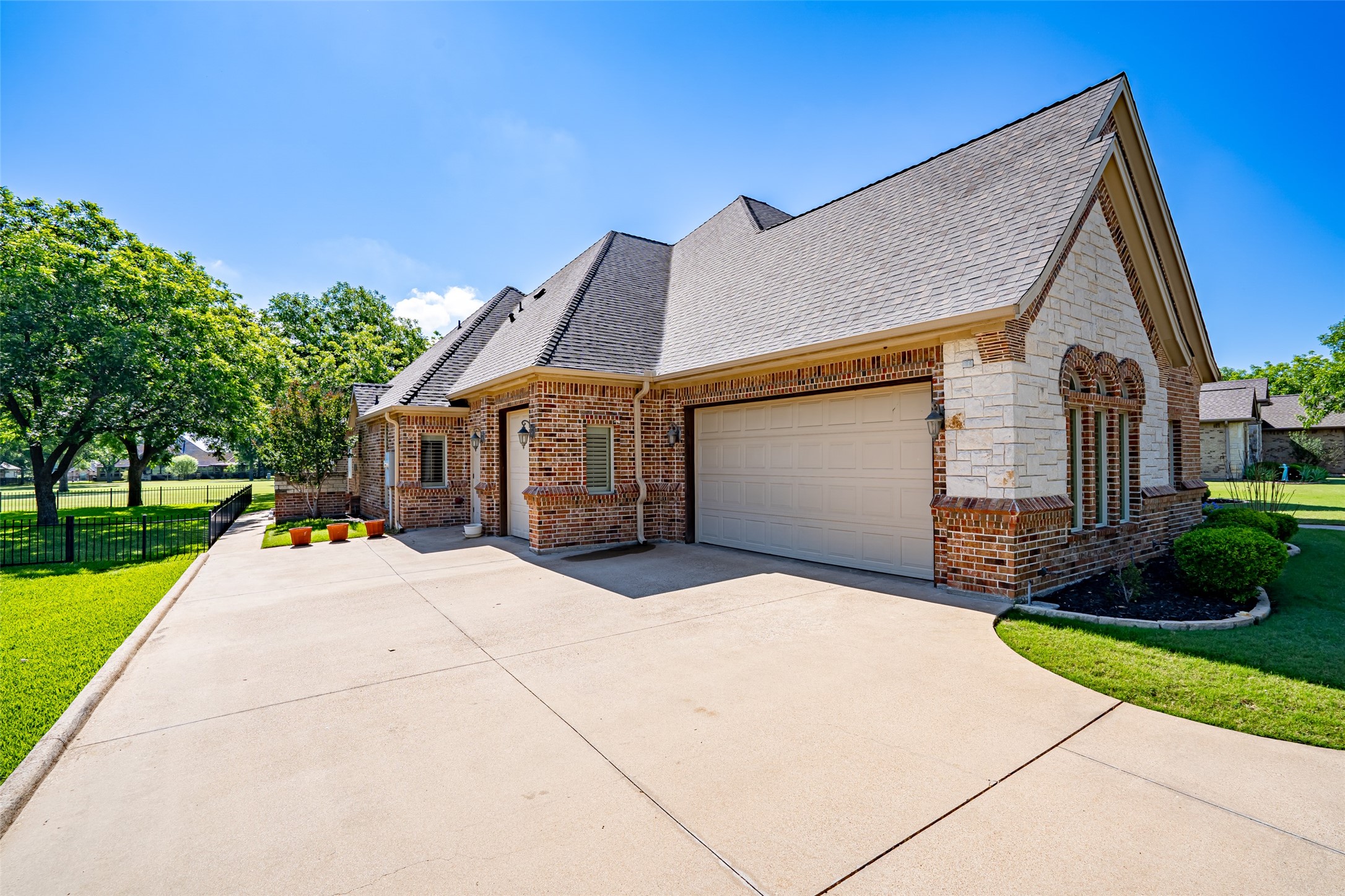 6417 Colonial Drive Granbury TX 76049