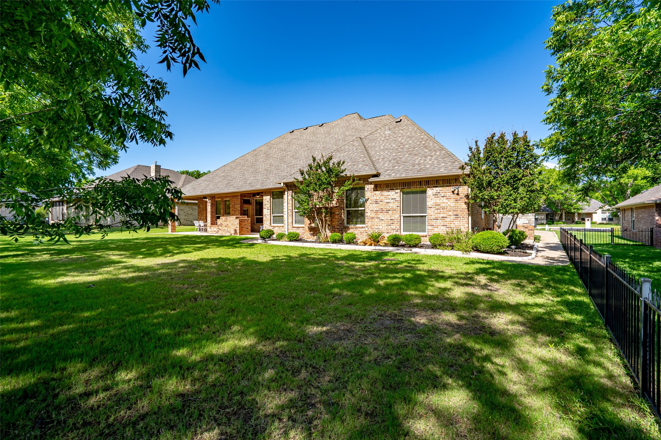 6417 Colonial Drive Granbury TX 76049