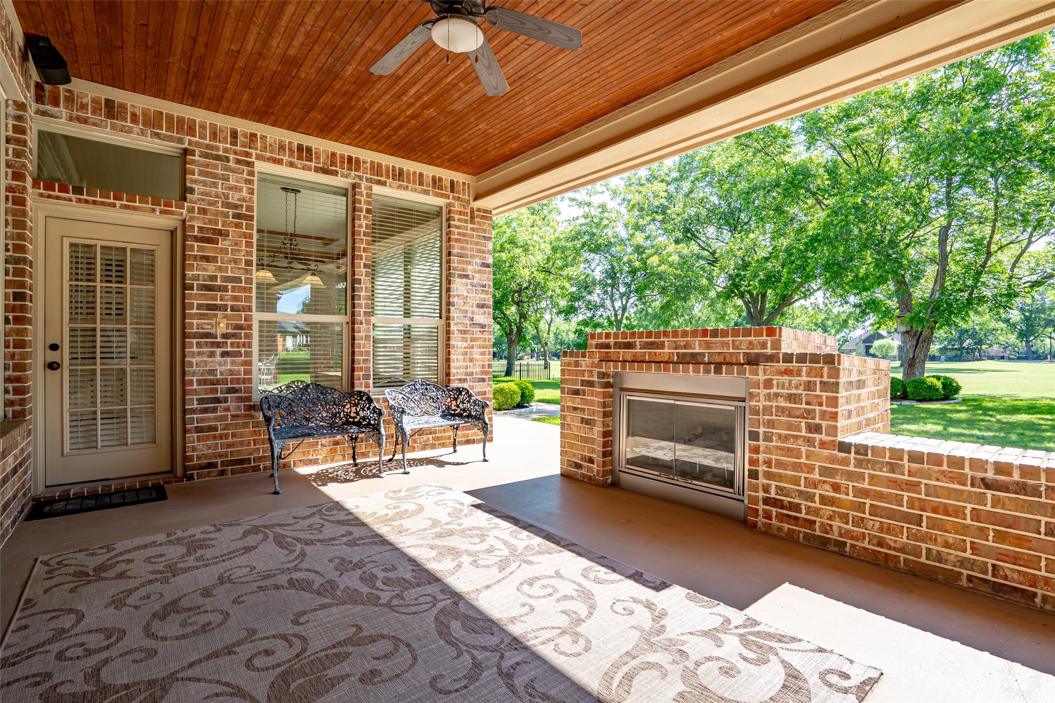 6417 Colonial Drive Granbury TX 76049