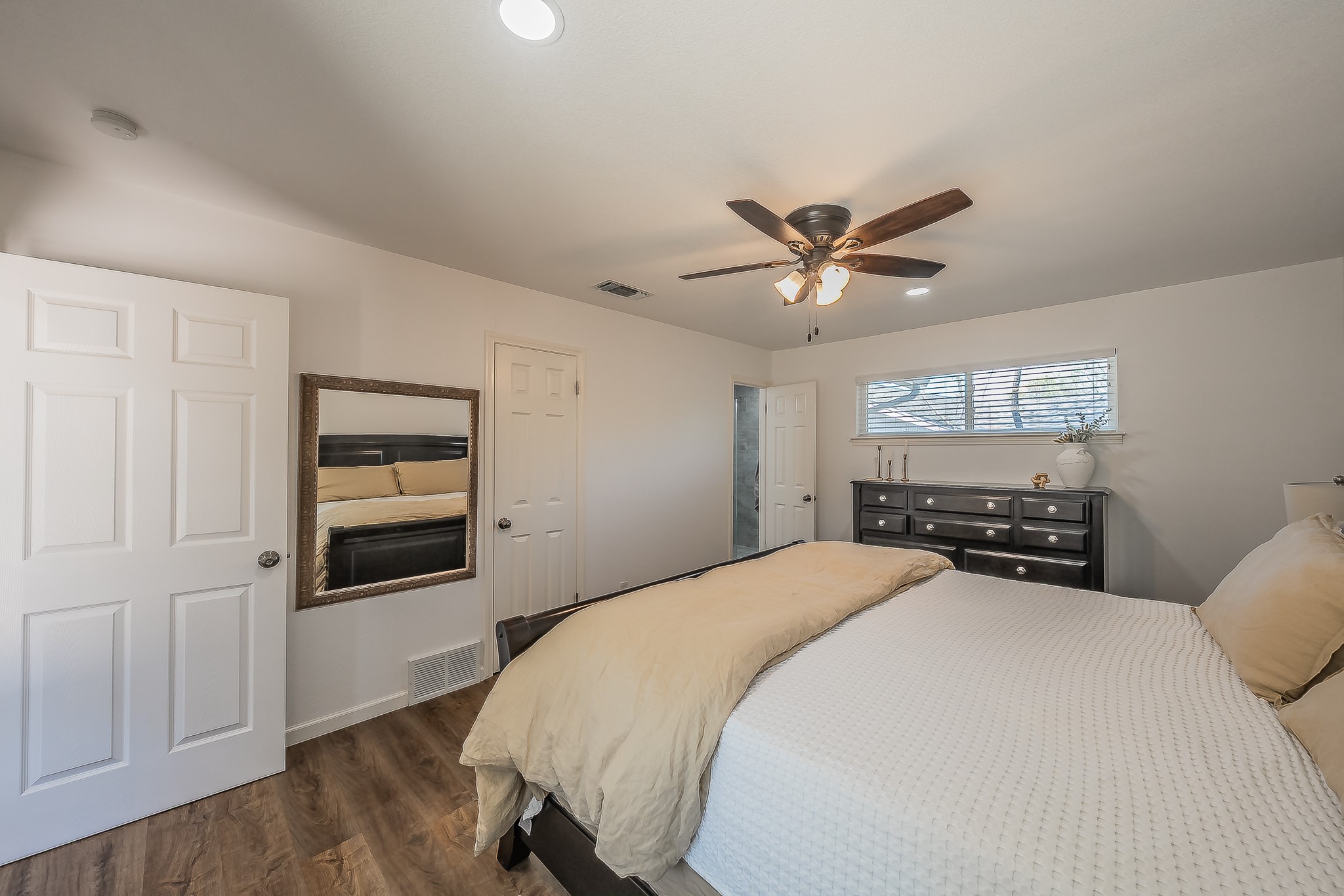 6517 Whitman Avenue Fort Worth TX 76133