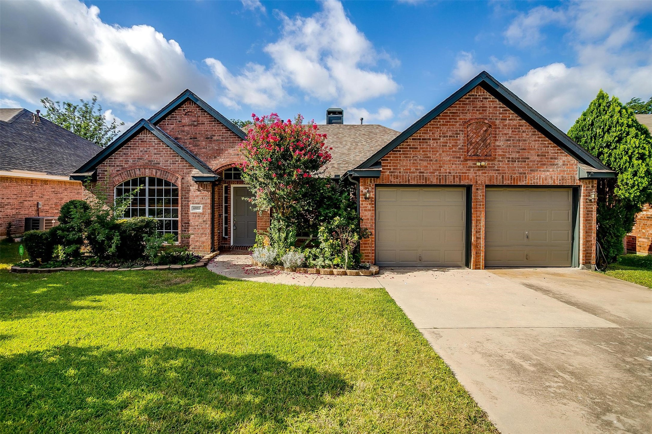 6955 Briarwood Drive Fort Worth TX 76132