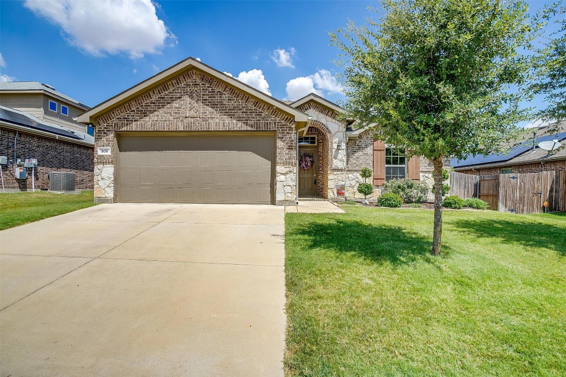 505 Peach Lane Burleson TX 76028