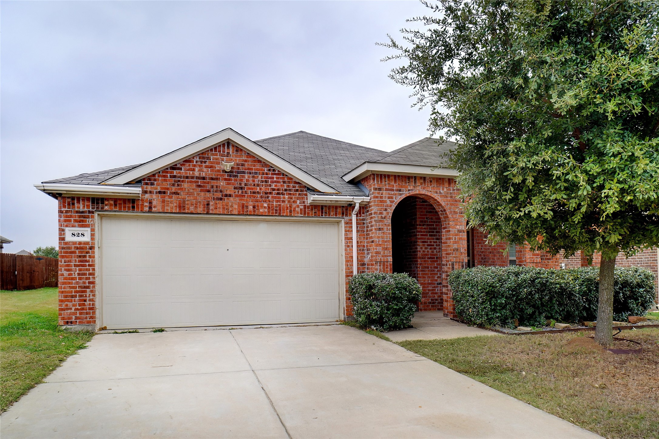 828 Cheyenne Drive Aubrey TX 76227