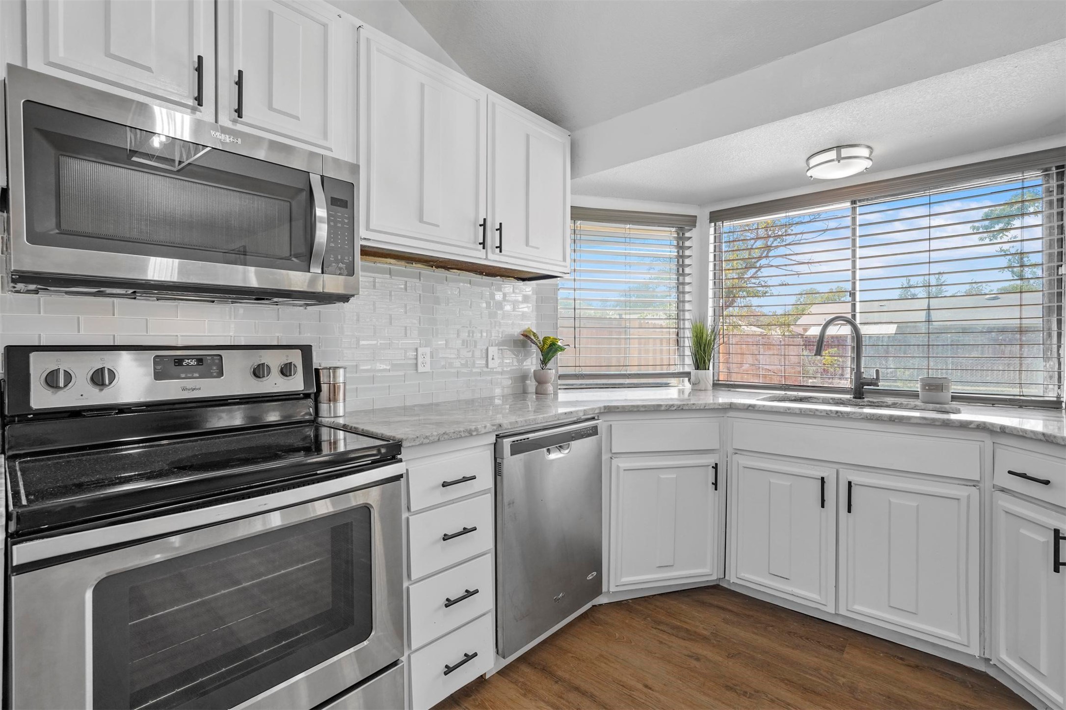 425 Rollingridge Lane Garland TX 75043