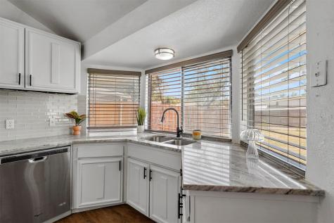 425 Rollingridge Lane Garland TX 75043