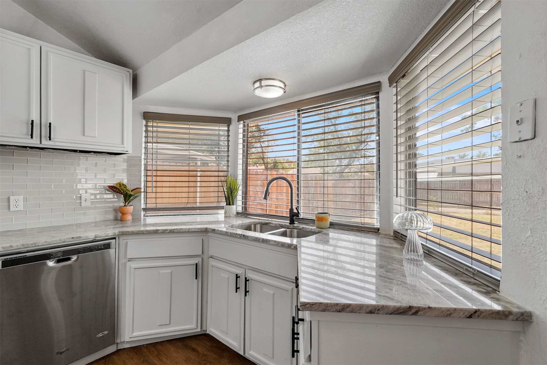 425 Rollingridge Lane Garland TX 75043