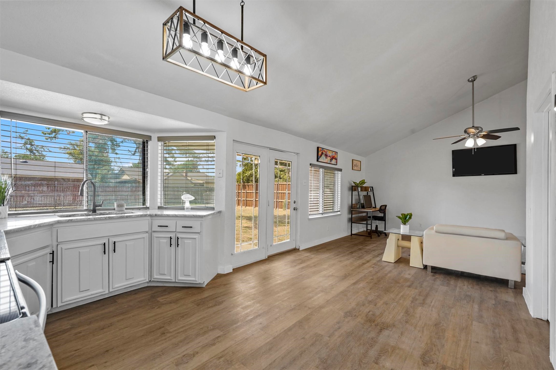 425 Rollingridge Lane Garland TX 75043