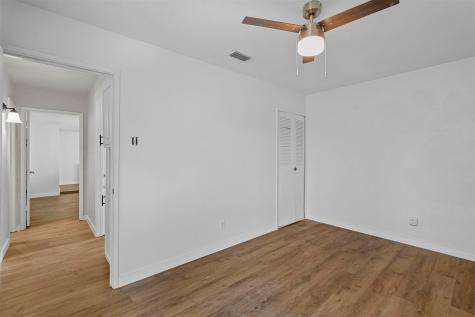 425 Rollingridge Lane Garland TX 75043