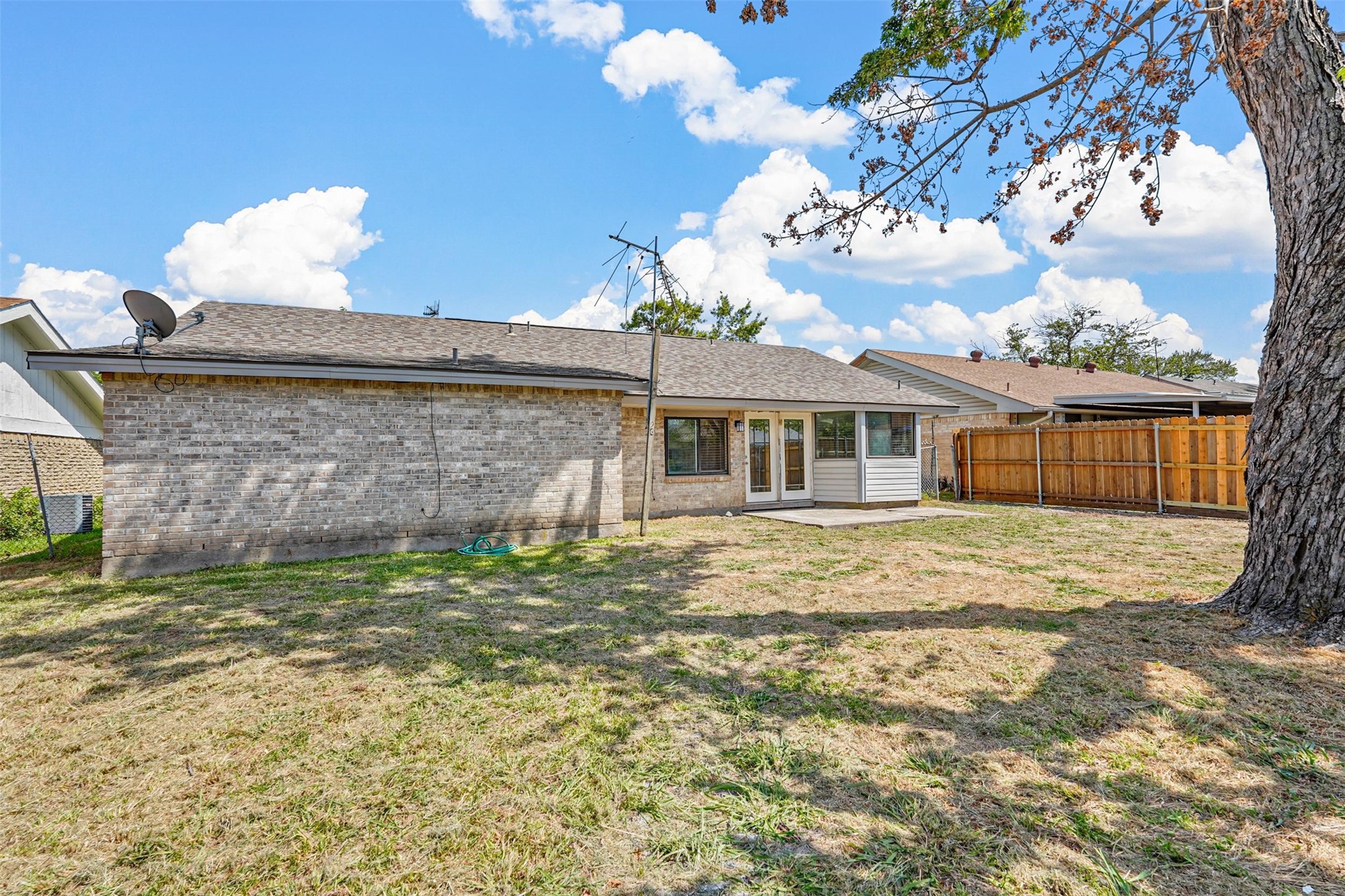 425 Rollingridge Lane Garland TX 75043