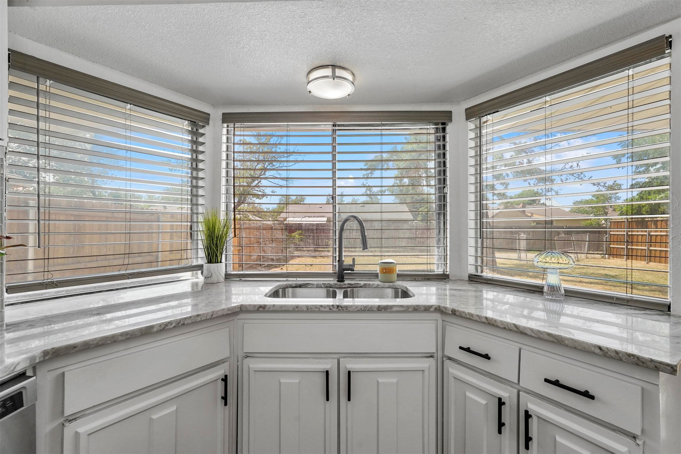 425 Rollingridge Lane Garland TX 75043