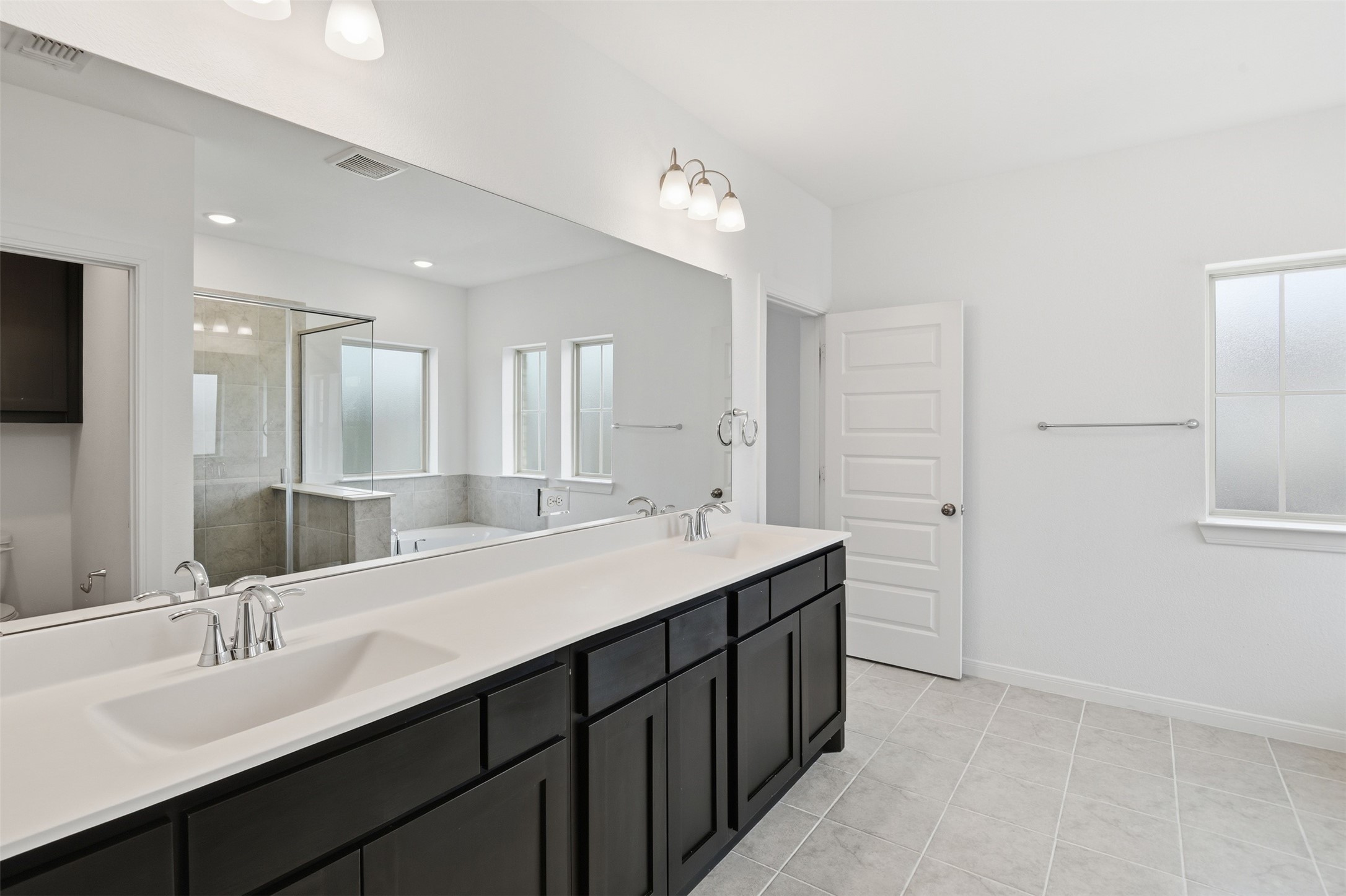 3127 Cliff Swallow Lane Arlington TX 76005