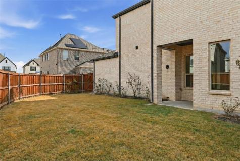 3127 Cliff Swallow Lane Arlington TX 76005