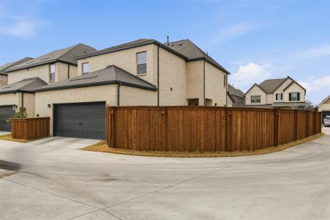 3127 Cliff Swallow Lane Arlington TX 76005