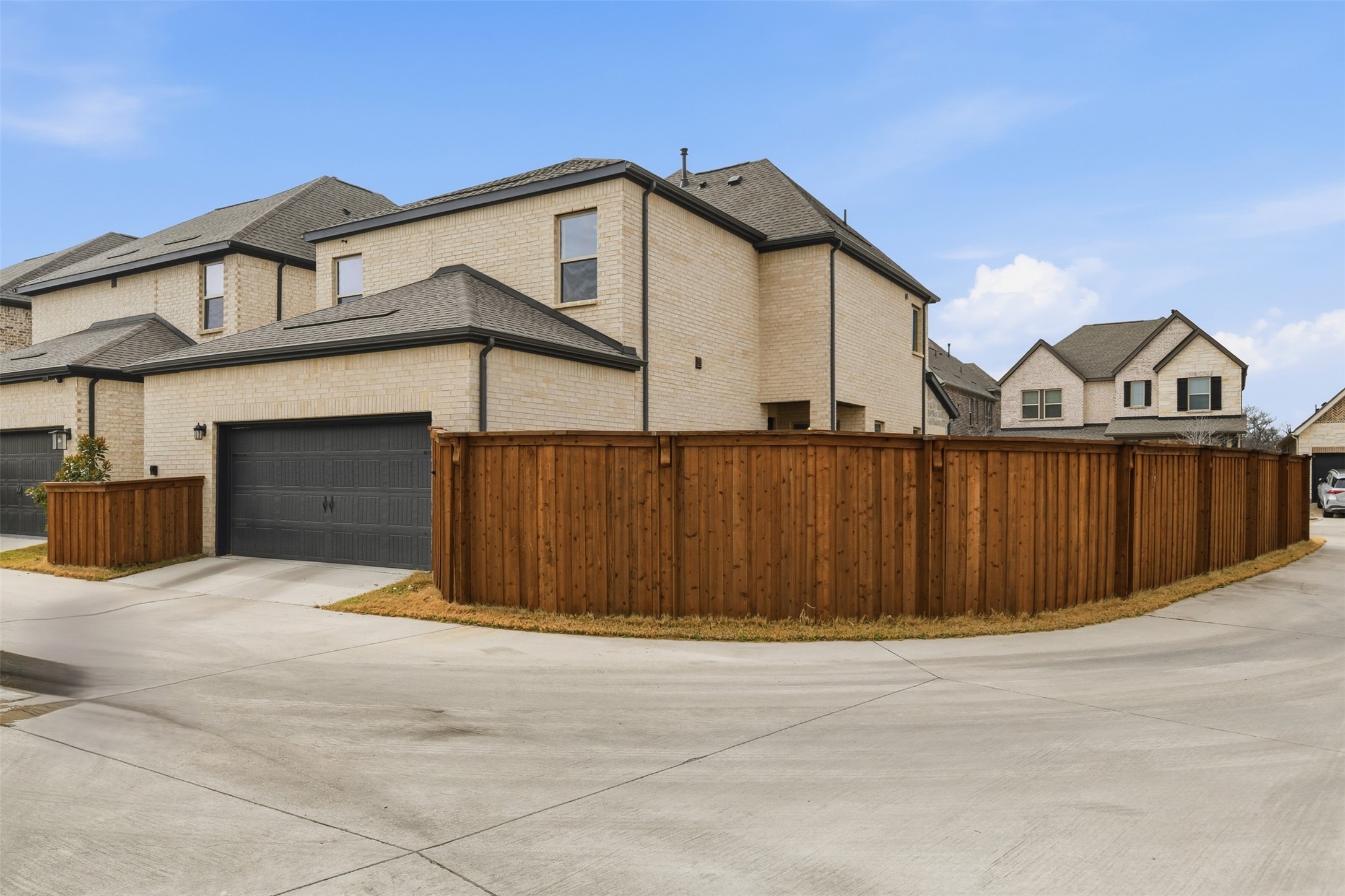 3127 Cliff Swallow Lane Arlington TX 76005