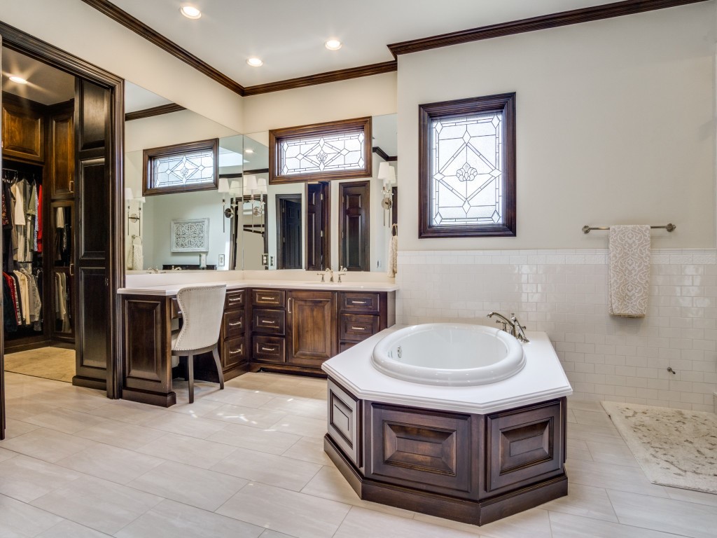 5816 Forest Highlands Drive Fort Worth TX 76132