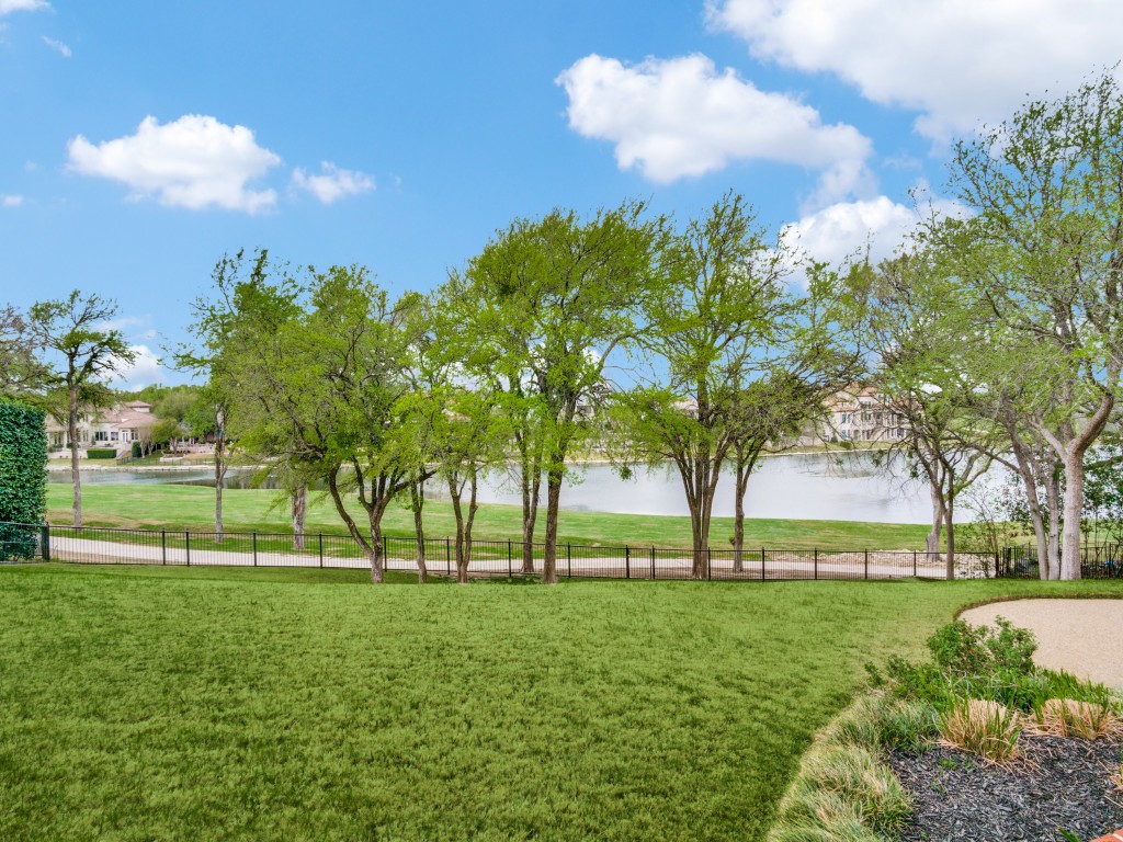 5816 Forest Highlands Drive Fort Worth TX 76132