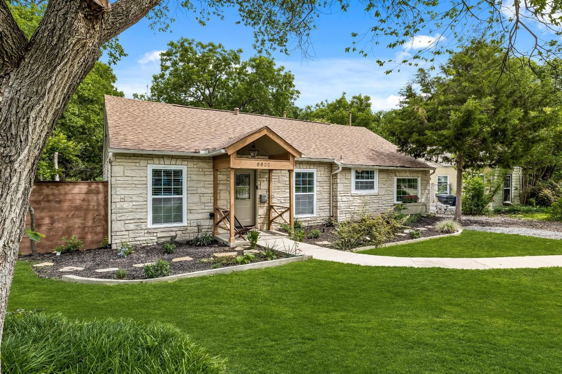8822 Redondo Drive Dallas TX 75218