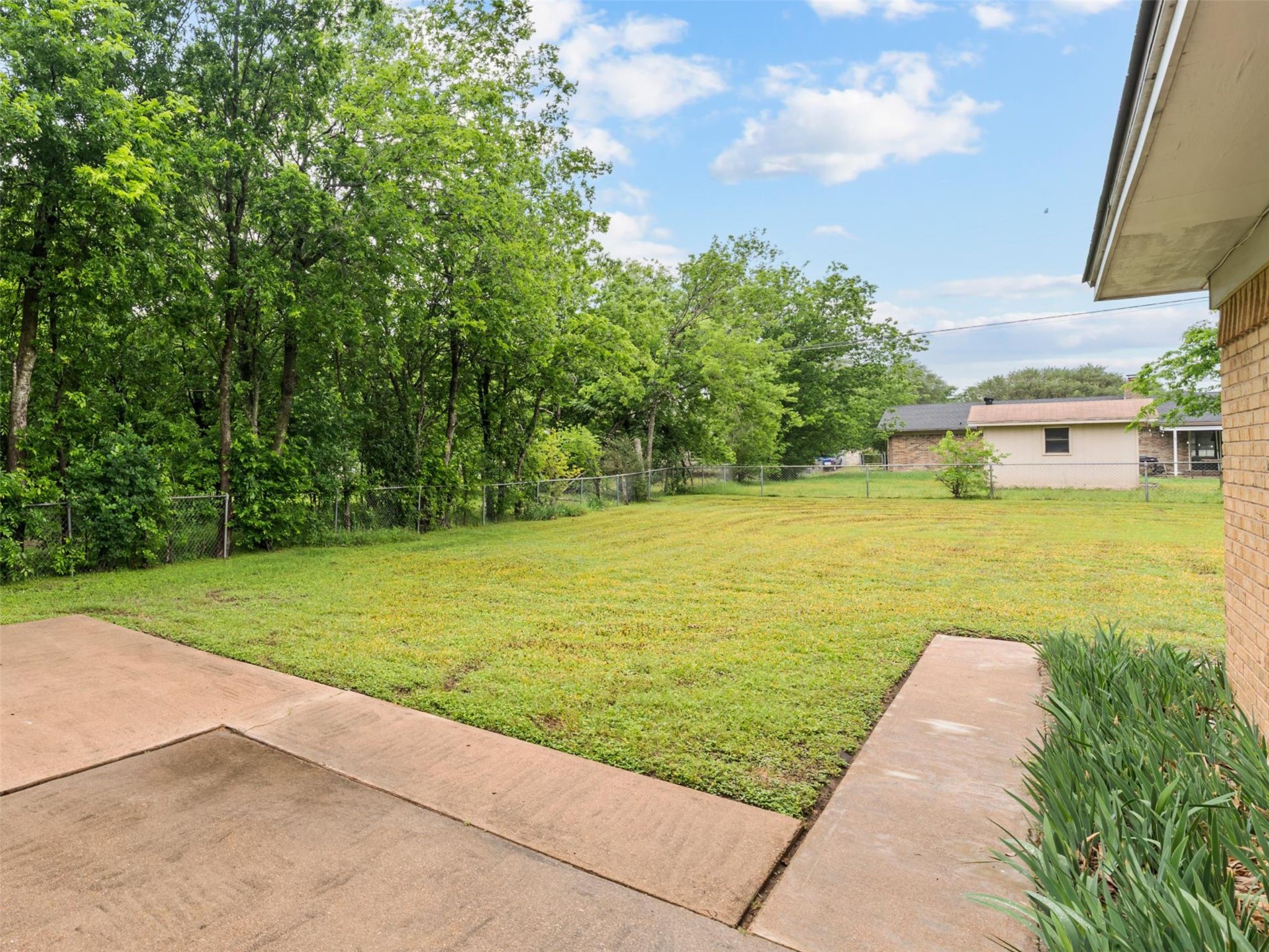 228 Monterrey Drive Hewitt TX 76643