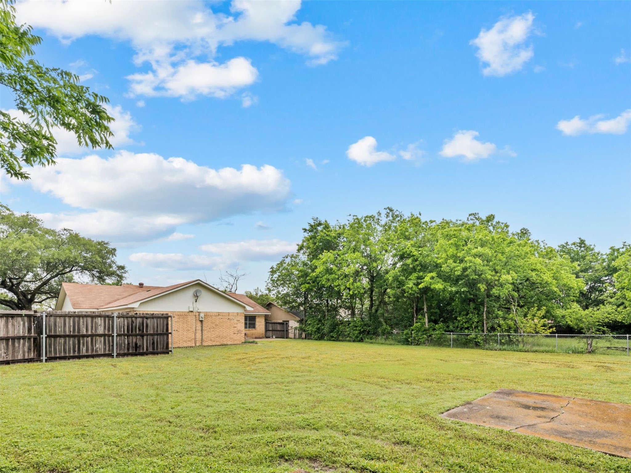 228 Monterrey Drive Hewitt TX 76643