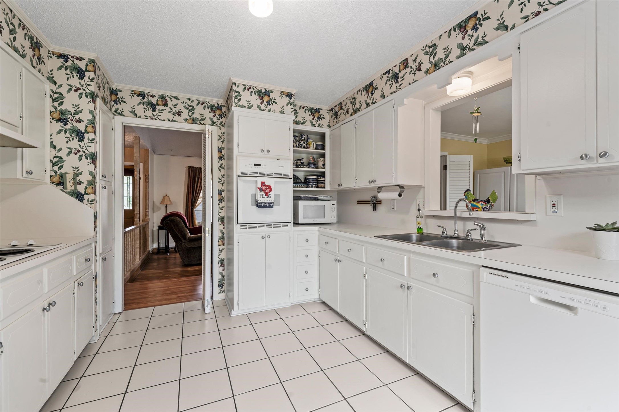 228 Monterrey Drive Hewitt TX 76643