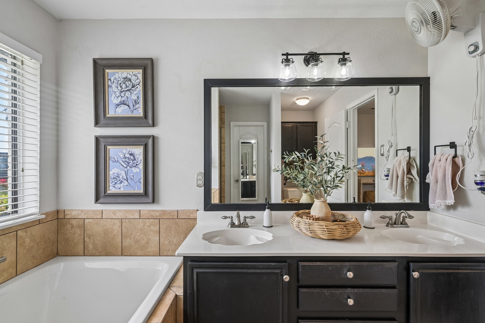 911 High Point Drive Midlothian TX 76065