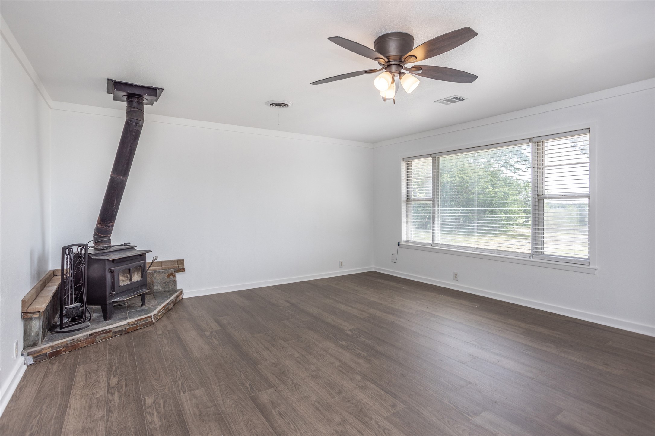 65 Kirby Street Callisburg TX 76240