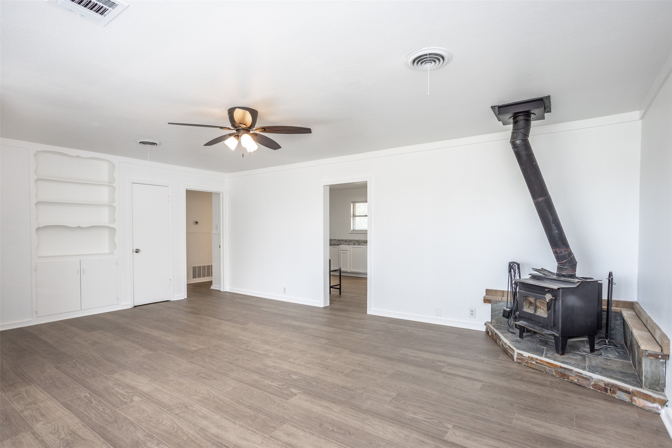 65 Kirby Street Callisburg TX 76240