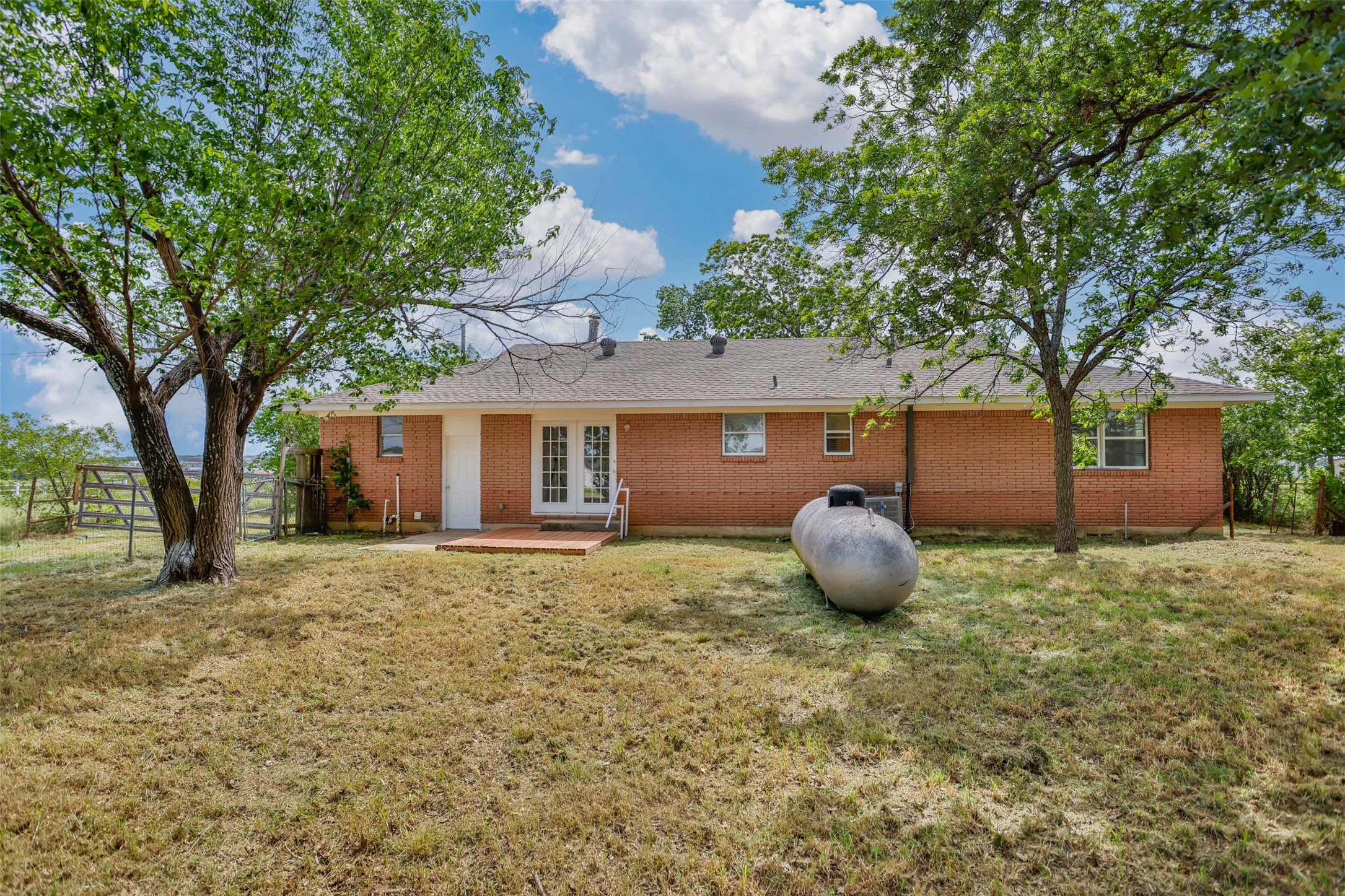 65 Kirby Street Callisburg TX 76240