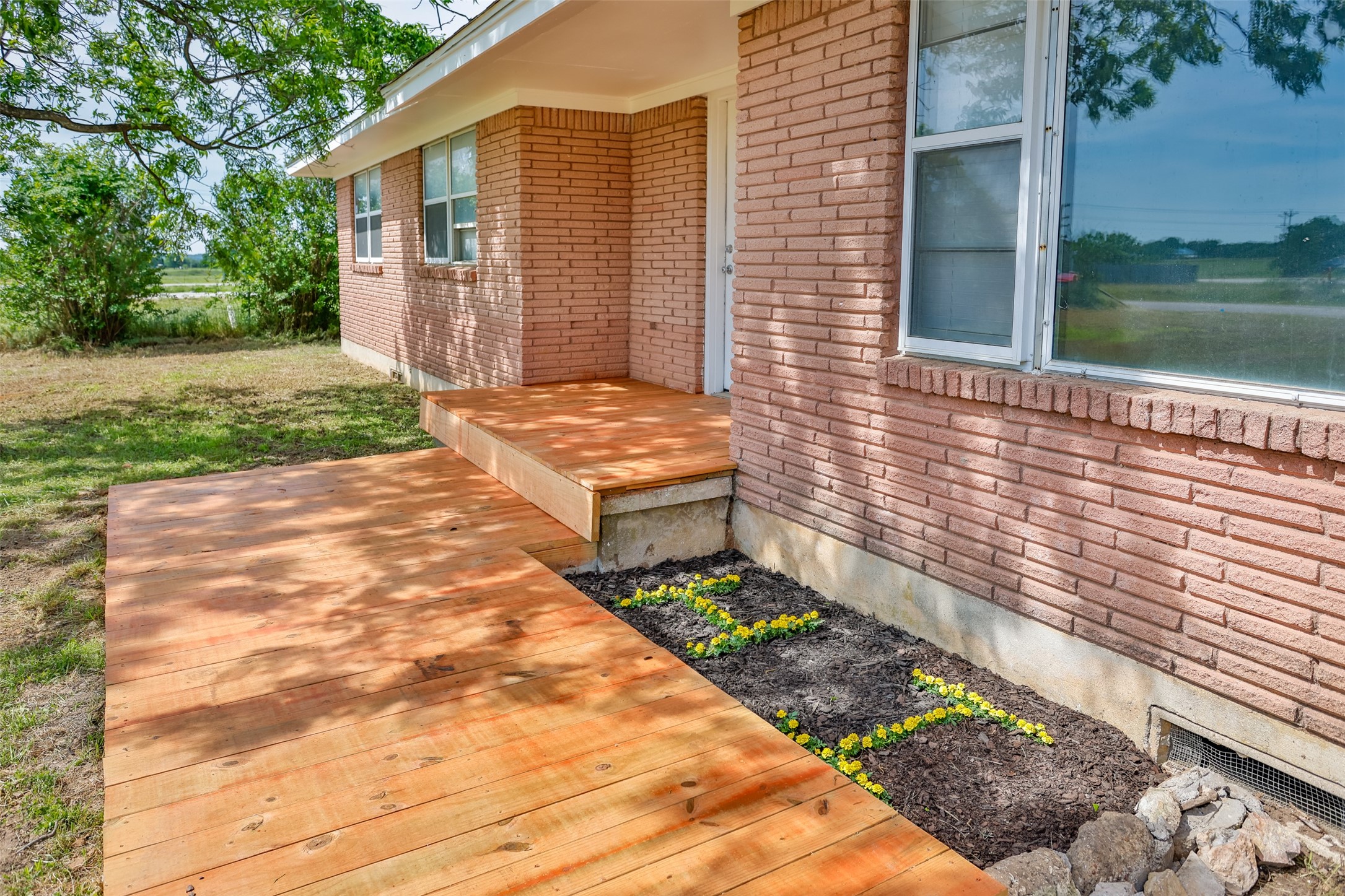 65 Kirby Street Callisburg TX 76240