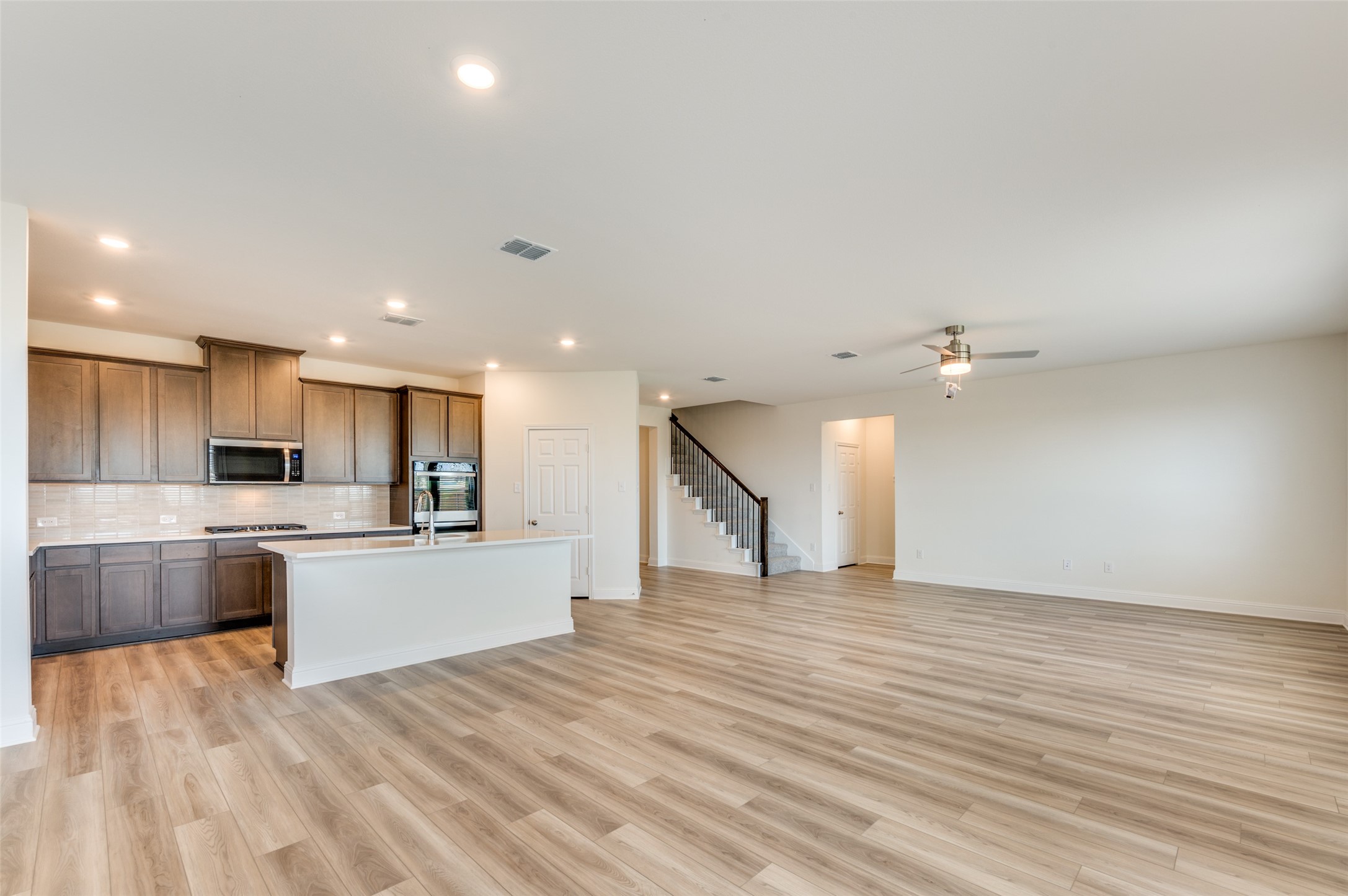 341 Fallbrook Drive Aledo TX 76008