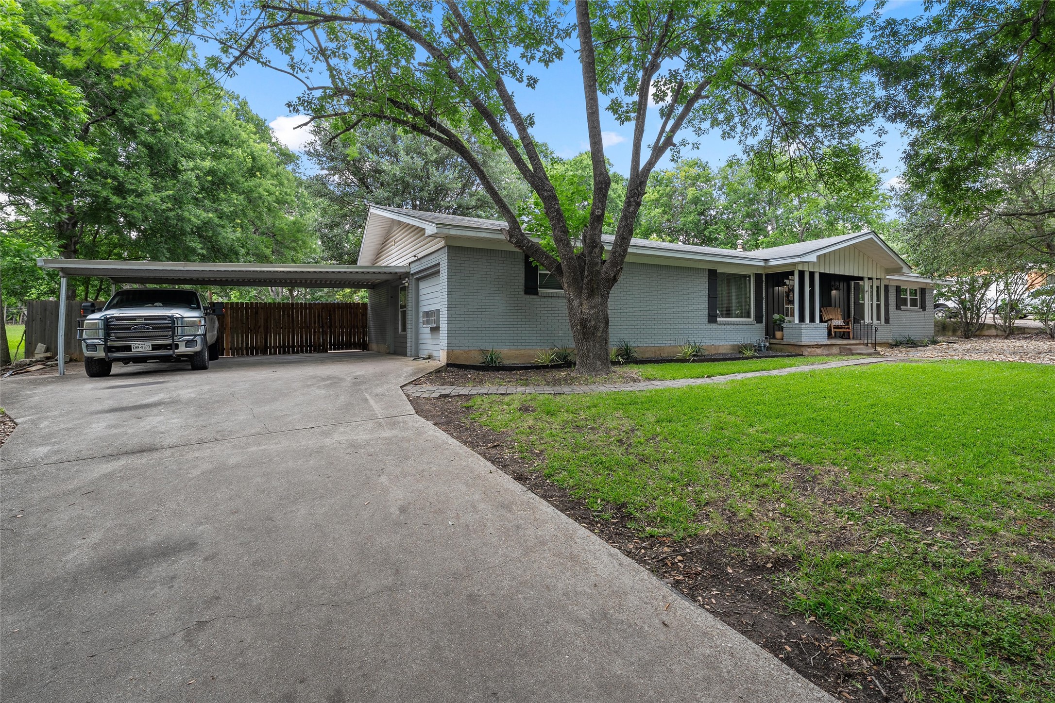 617 Cardinal Drive Woodway TX 76712