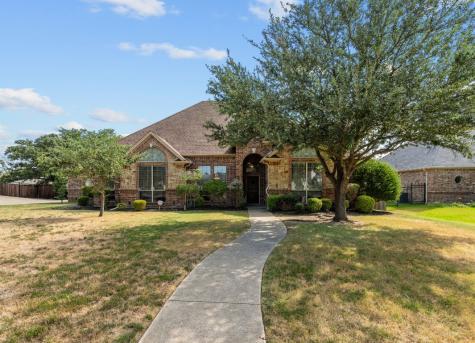820 Shady Bend Drive Kennedale TX 76060