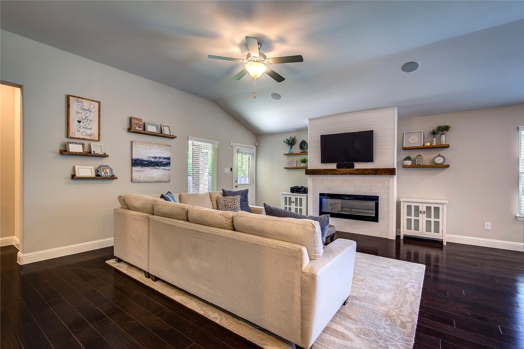 6716 Elm Street Rowlett TX 75089