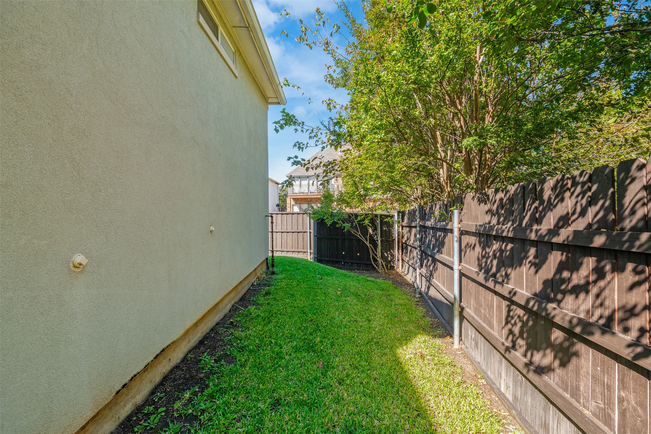 3321 Kendall Lane Irving TX 75062