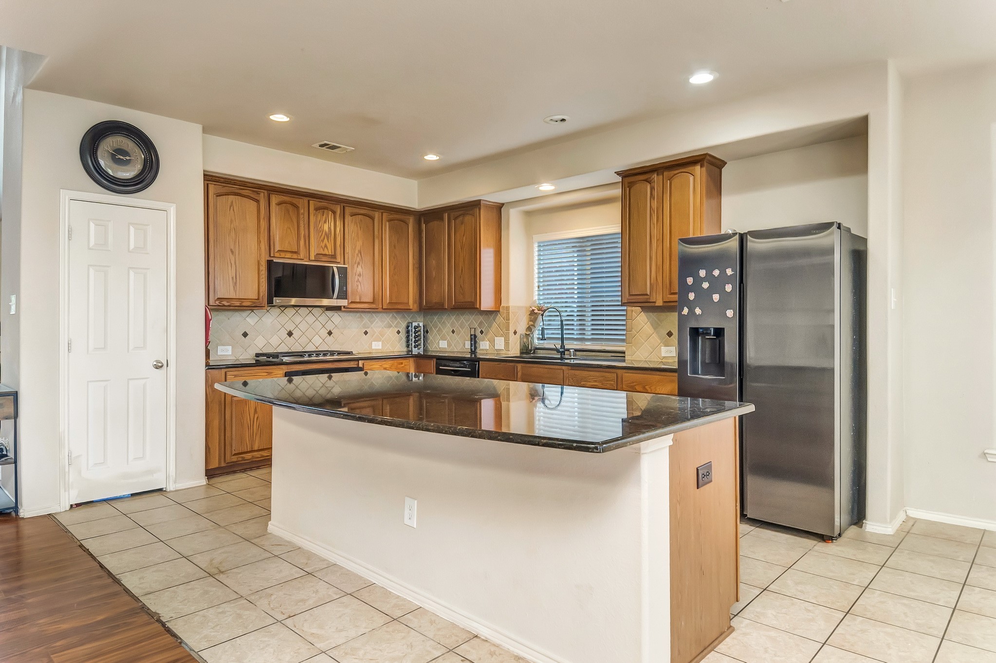 2312 Tawny Owl Road Grand Prairie TX 75052